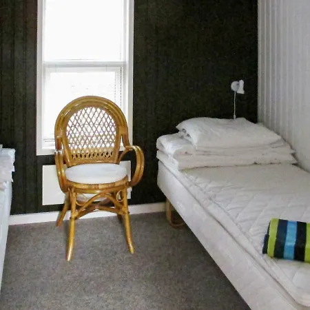 Casa de Férias Three-bedroom Holiday In 16 Hals